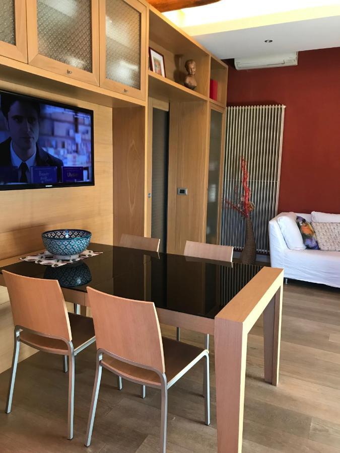 Appartamento In Villa Con Piscina - Mhateria Relais Rignano Sull Arno Luaran gambar